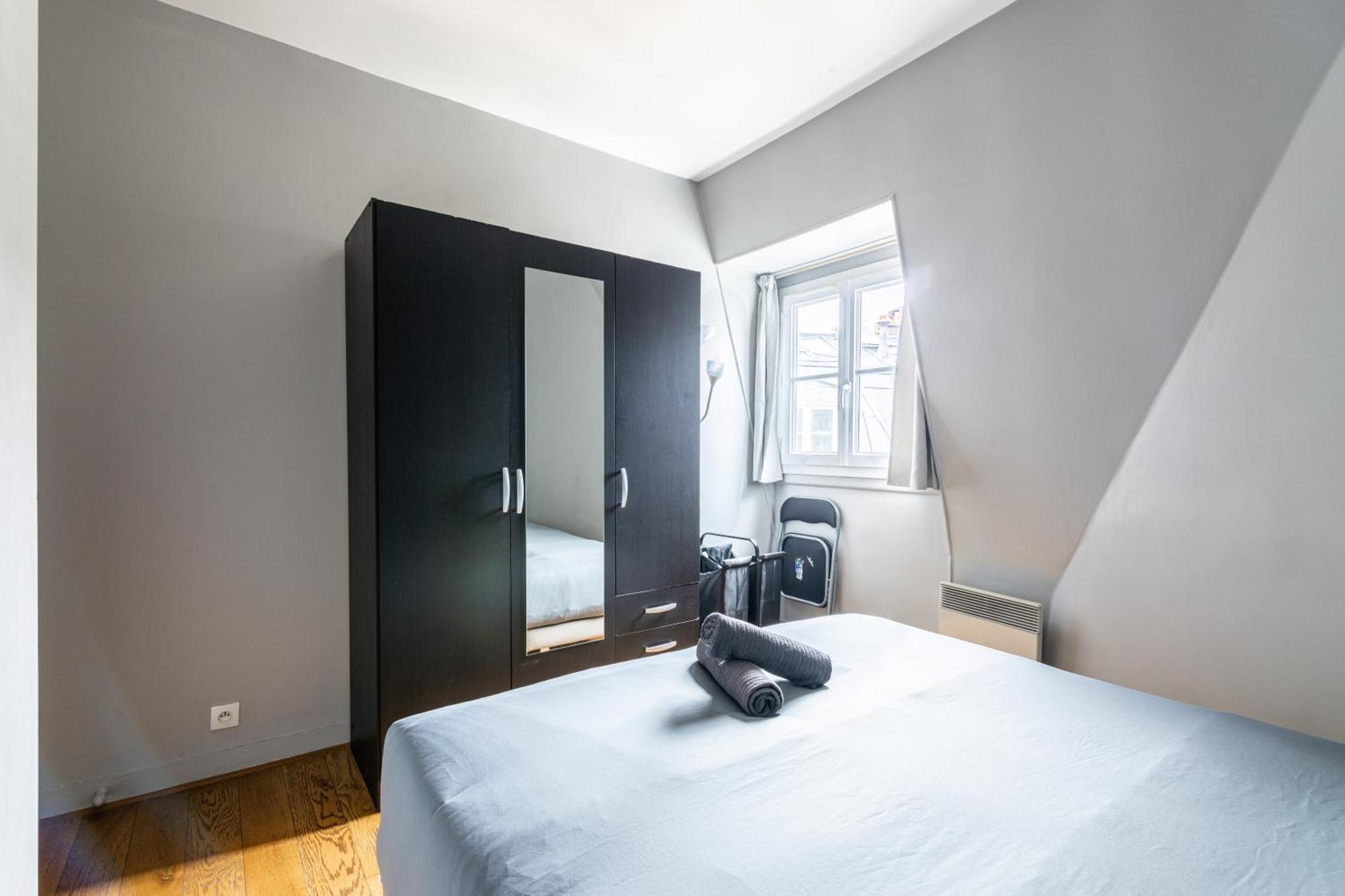 Luxurious 2 Bedroom Tour Eiffel Bourdonnais Free Netflix Paris Bagian luar foto