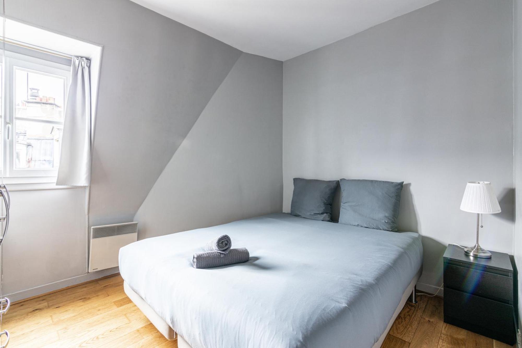 Luxurious 2 Bedroom Tour Eiffel Bourdonnais Free Netflix Paris Bagian luar foto
